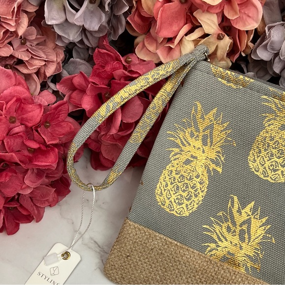 Grayish Blue & Metallic Gold Pineapple Makeup Cosmetic Wristlet Clutch Bag - Picture 5 of 11